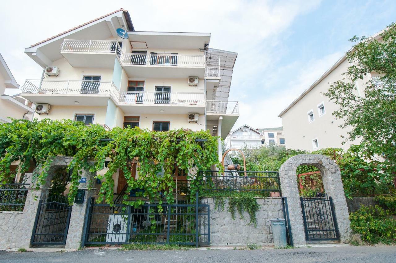 Apartments Milena Tivat Exterior foto